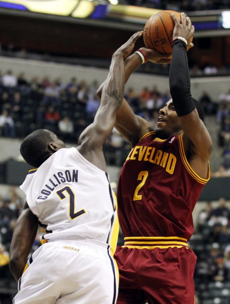 克莱顿替补6中5轰12分，爵士半场唯一上双球员（爵士半场仅克莱顿得分上双：替补出战6投5中砍下12分）