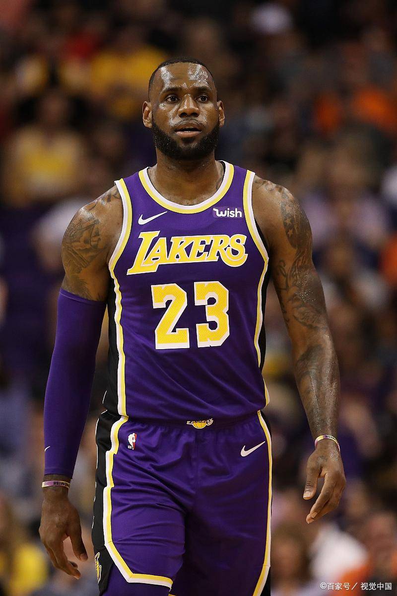 东体：申花有3名外援合同到期，与广岛一战是最后机遇（东体：申花三外援合同将满 对广岛之战或为最后机会）