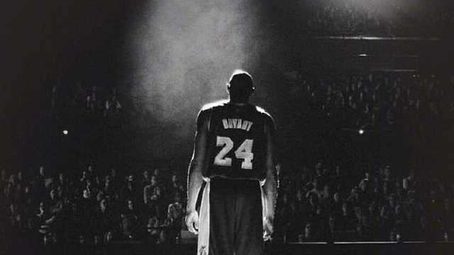 德布劳内精准助攻 主导比赛节奏（德布劳内送出妙传 掌控全场节奏）