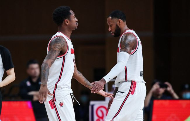 早报：年轻的老炮儿（早报：少年老江湖）