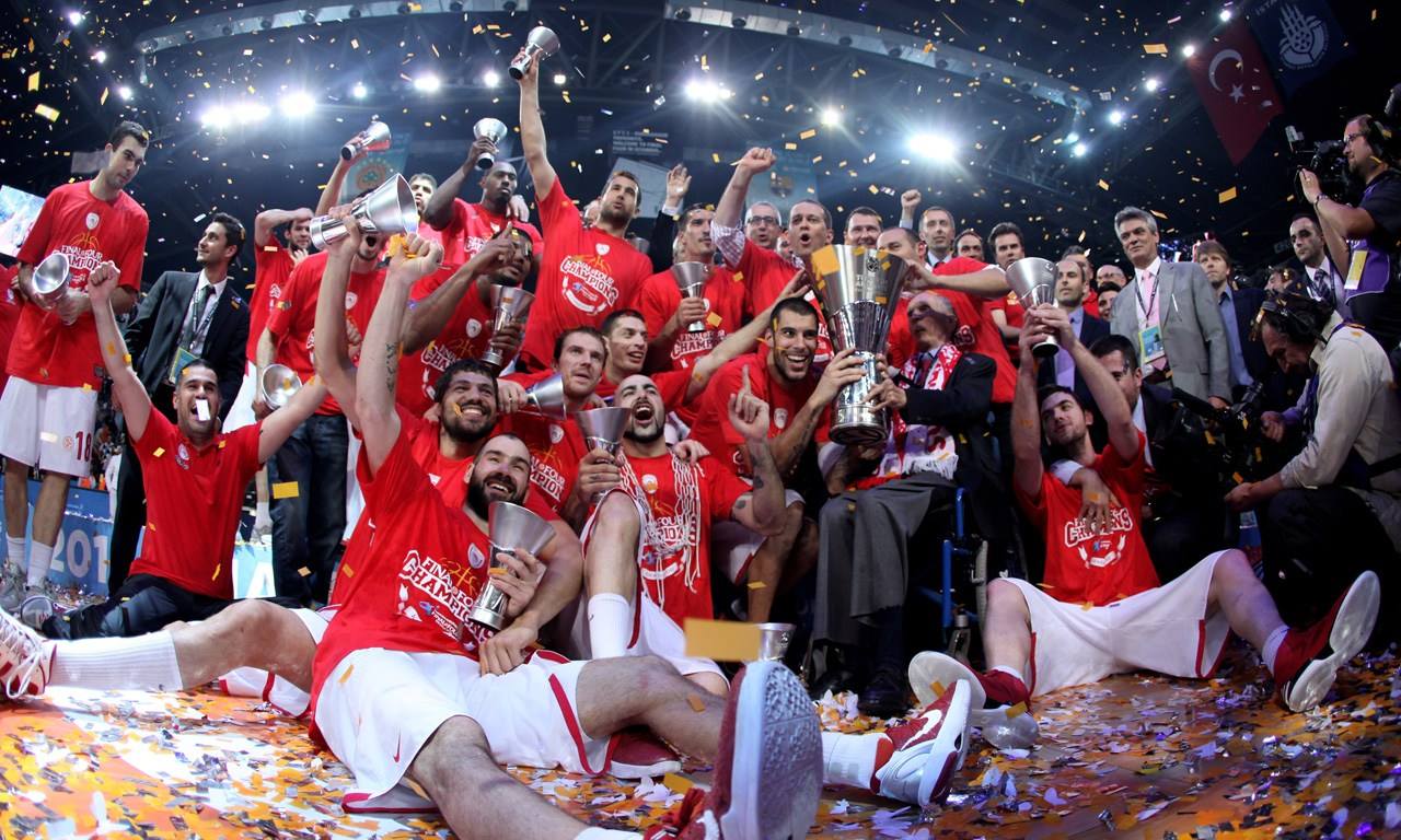 丰塞卡：谢尔基需改善防守态度，以适应曼城的战术纪律（丰塞卡：谢尔基需加强防守意识，方能融入曼城的战术纪律）