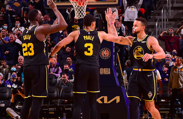 皇马不会前往安菲尔德踩场，阿隆索：这样不会被200台摄像机包围（皇马将不在安菲尔德进行踩场，阿隆索：避免被200台摄像机包围）