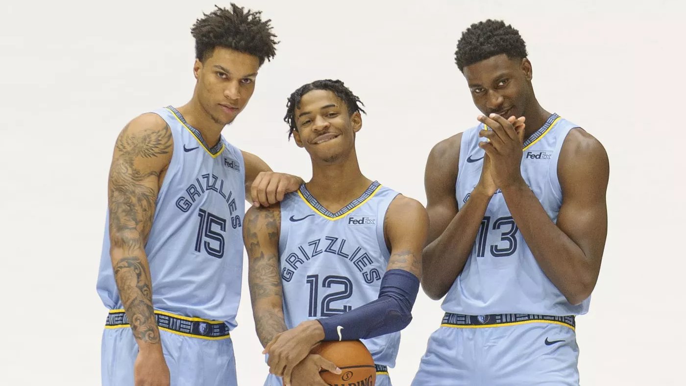 记者：马奎尔、德利赫特、谢什科缺席今日曼联训练（记者称马奎尔、德利赫特、谢什科未出席曼联今日训练）