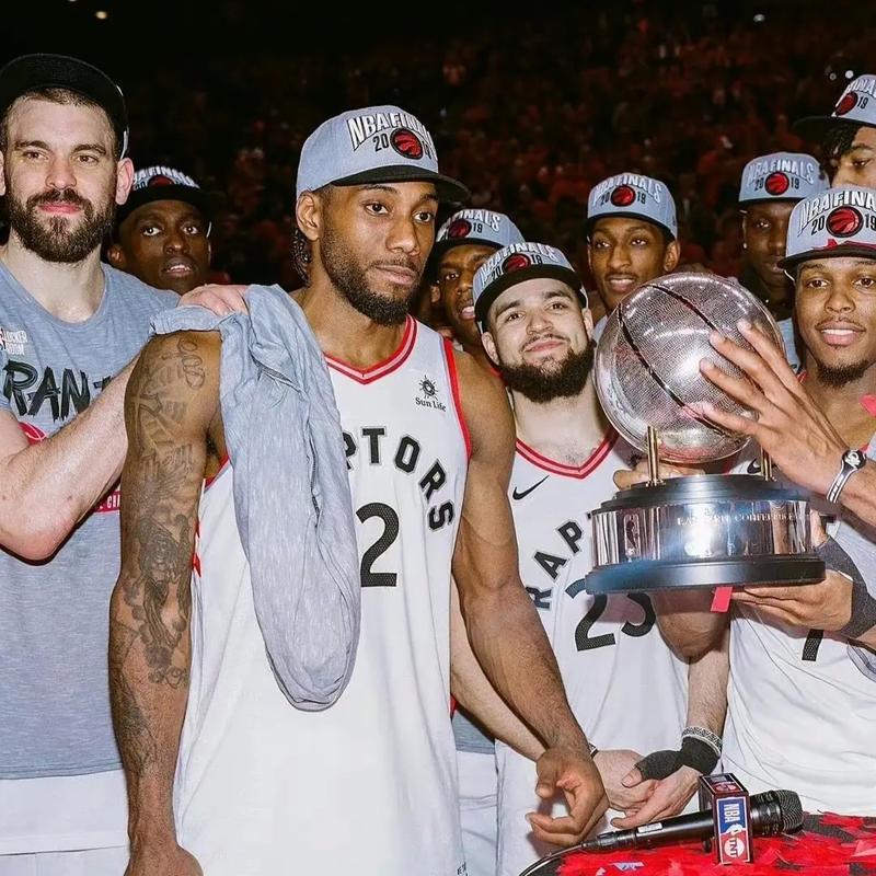 手感爆棚！穆雷半场11中9得到23分4助攻（火力全开！穆雷半场11投9中轰下23分4助攻）